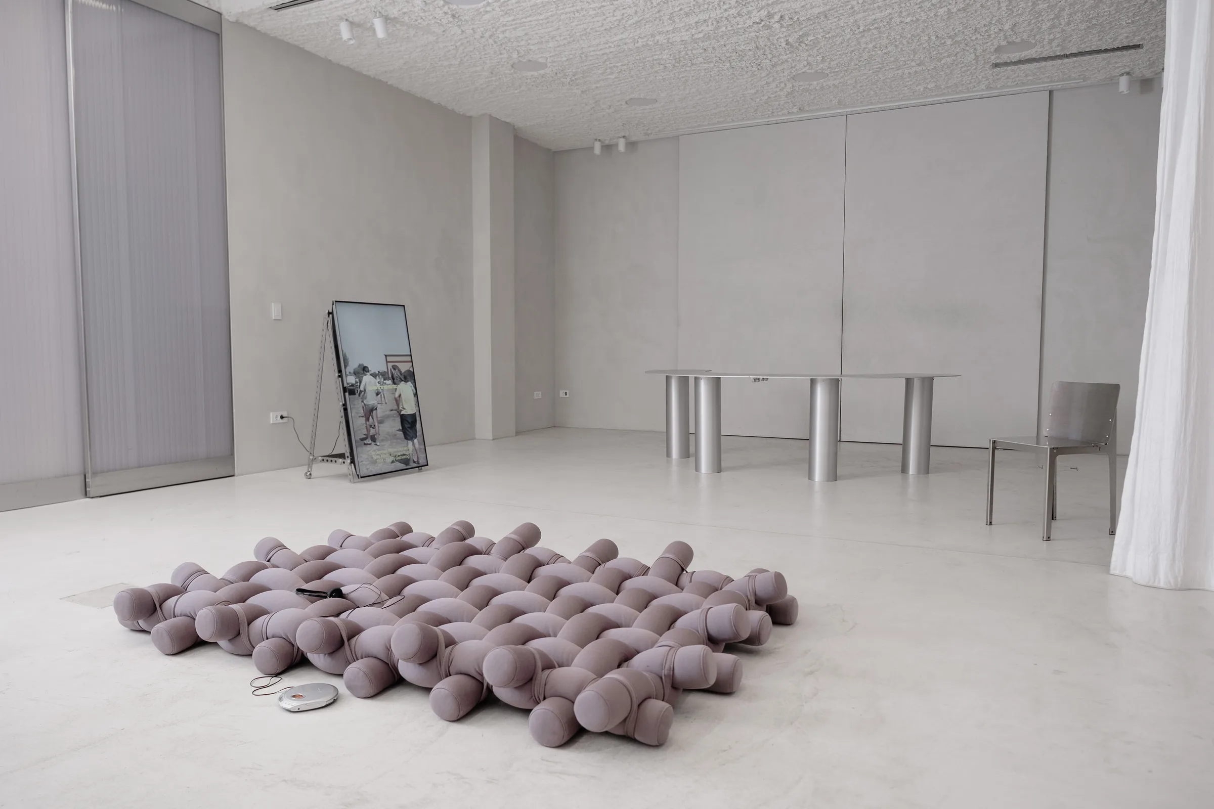 The Zooom Rug with its own track playing at Holographik Space, Zagreb