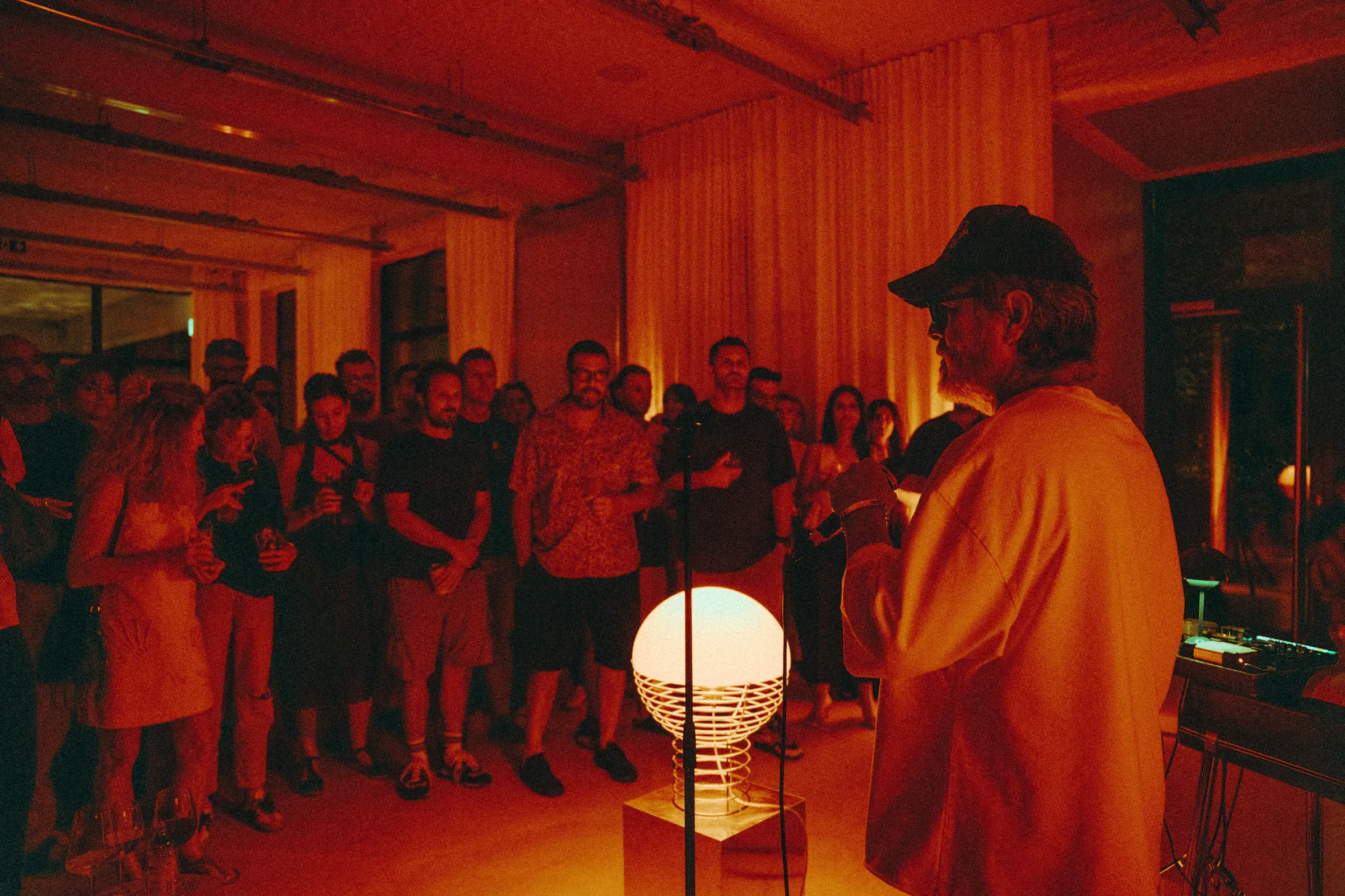 Eddie Chacon and the room during the set