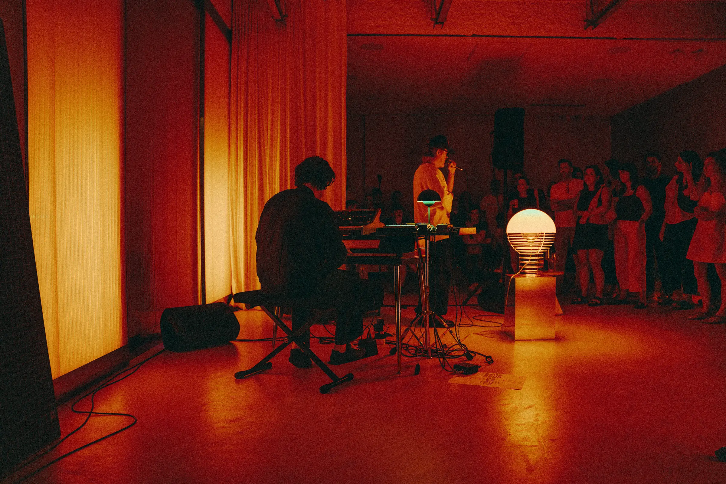 The main room at Holographik Space during the concert
